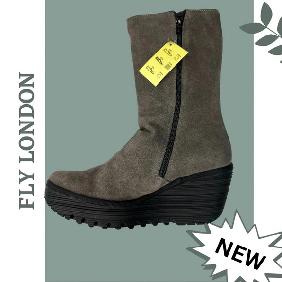 Fly London Yemy Platform
Wedge Boot Oil Suede Diesel
Black Size 6 - 6.5 us 37 eu - Picture 2 of 7